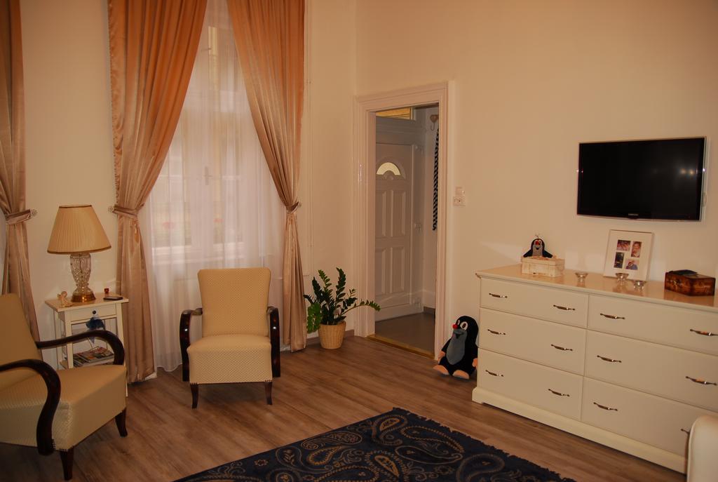 Balázs Apartment - Oktogon Budapest Esterno foto
